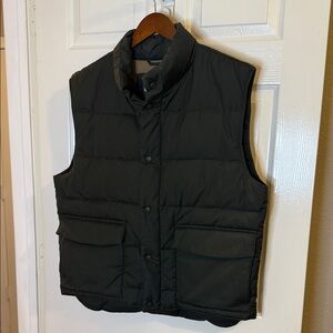 Cabela's Dark Green Puffer Vest